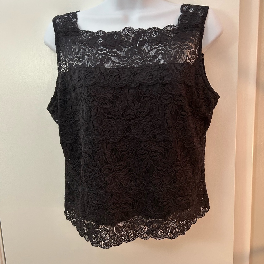 Garfield & Marks Lace Camisole Top